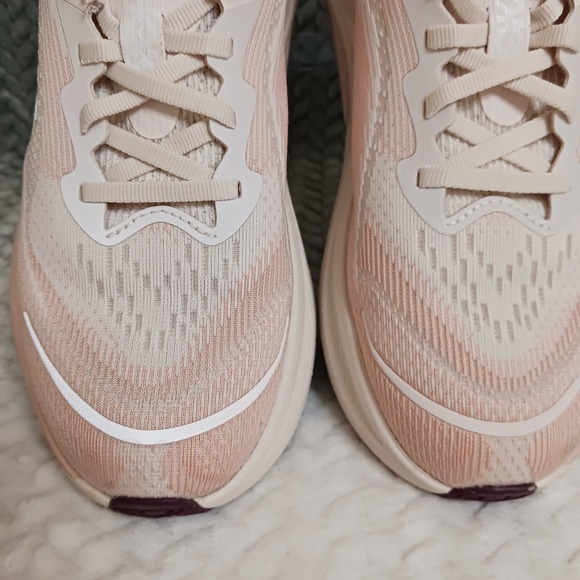 Hoka Skyflow Women's Running Shoes Rose Cream Size 8B Sample Not For Resale Rare - Picture 6 of 16